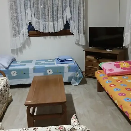 Olive Beach House Апартаменты *